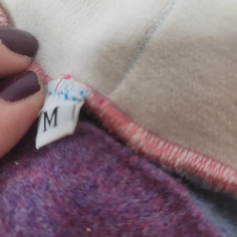 N/A wool cloth
